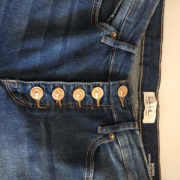 Nichole Miller SOHO high Rise Boot cut Jeans - Picture 3 of 6